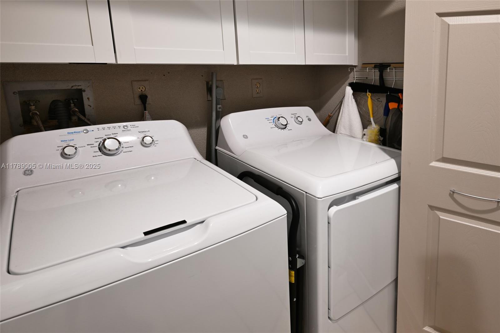 NO 81 PALM-AIRE COUNTRY C - Residential