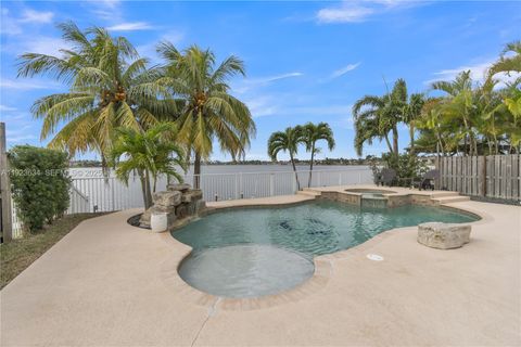 13940 SW 127th Ct Miami FL 33186