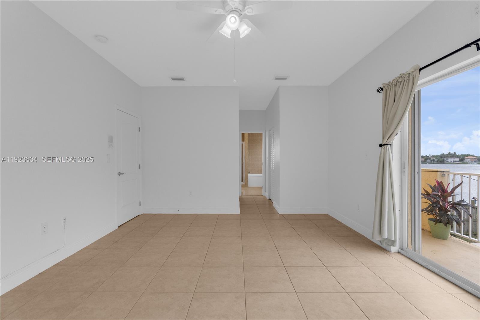 TWIN LAKE SHORES EAST - Residential