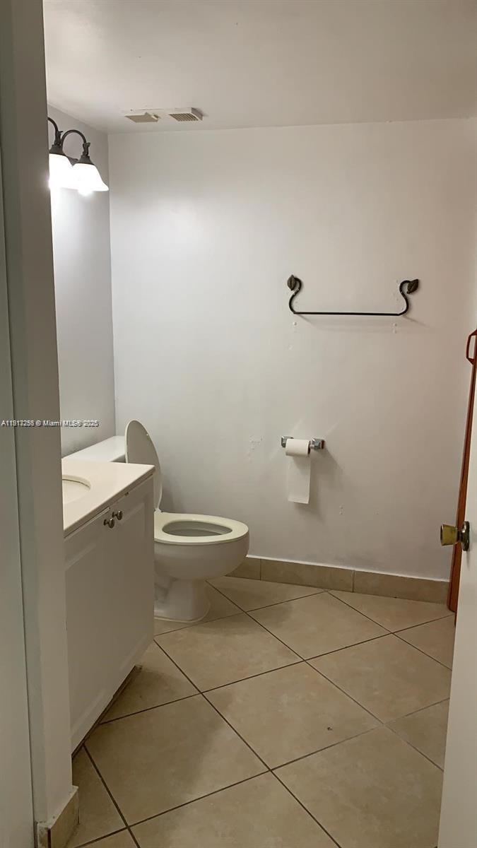 THE GREENS AT DORAL - Residential Lease