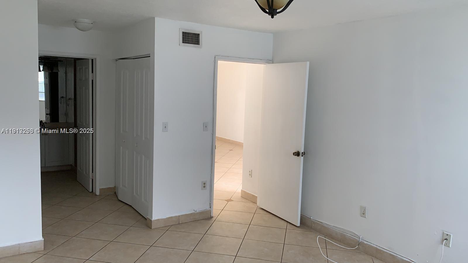 THE GREENS AT DORAL - Residential Lease