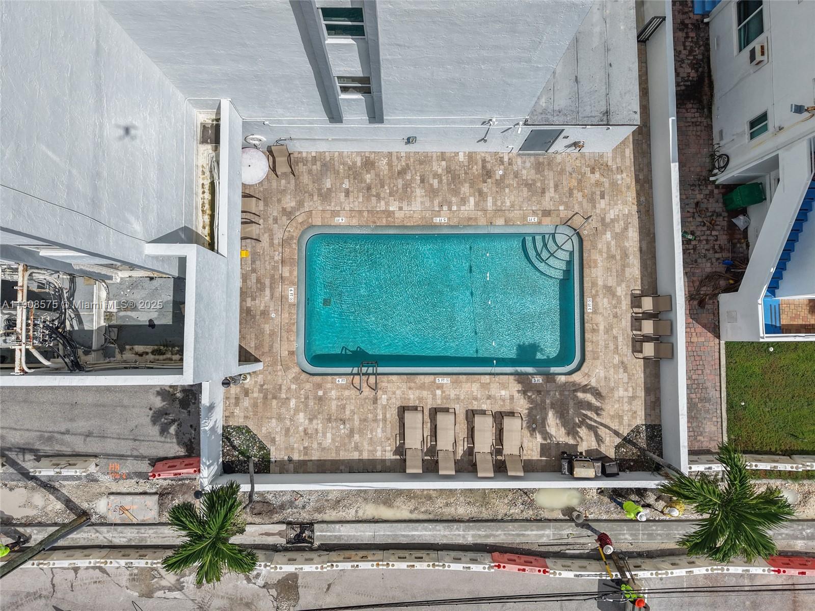 VICTORIA TOWERS CONDO - Residential