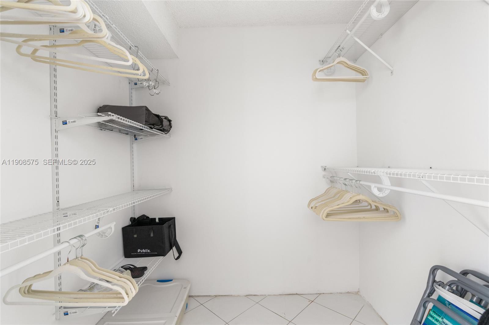 VICTORIA TOWERS CONDO - Residential