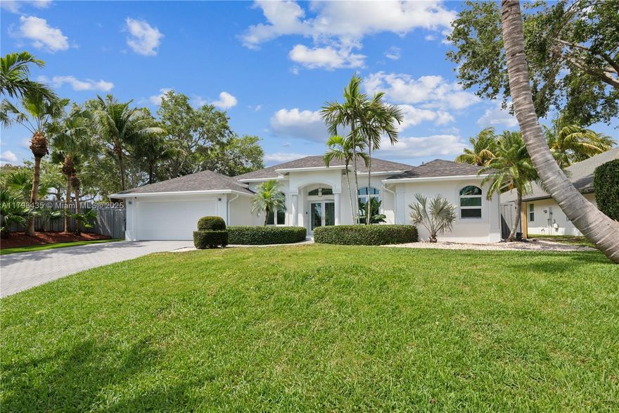 King Bed Suite! Modern Waterfront Property walking distance to one of Floridas most beautiful beaches. Located amongst Bears Club, Frenchman's Creek and Admirals Cove. Close to excellent restaurants, bars, nightlife and shopping. Modern open layout.  LED chandeliers and lighting.  Spa Desiged Master Bathroom. Luxury furnishings and kitchen utensils. Tesla Charger.  Convenient access to ocean thru intracoastal. Master Blackout Shades. Alarm system. 82 In. TV! 65 In. OLED TVs in 3 Rooms. Full gourmet kitchen. Plenty of ample parking.
