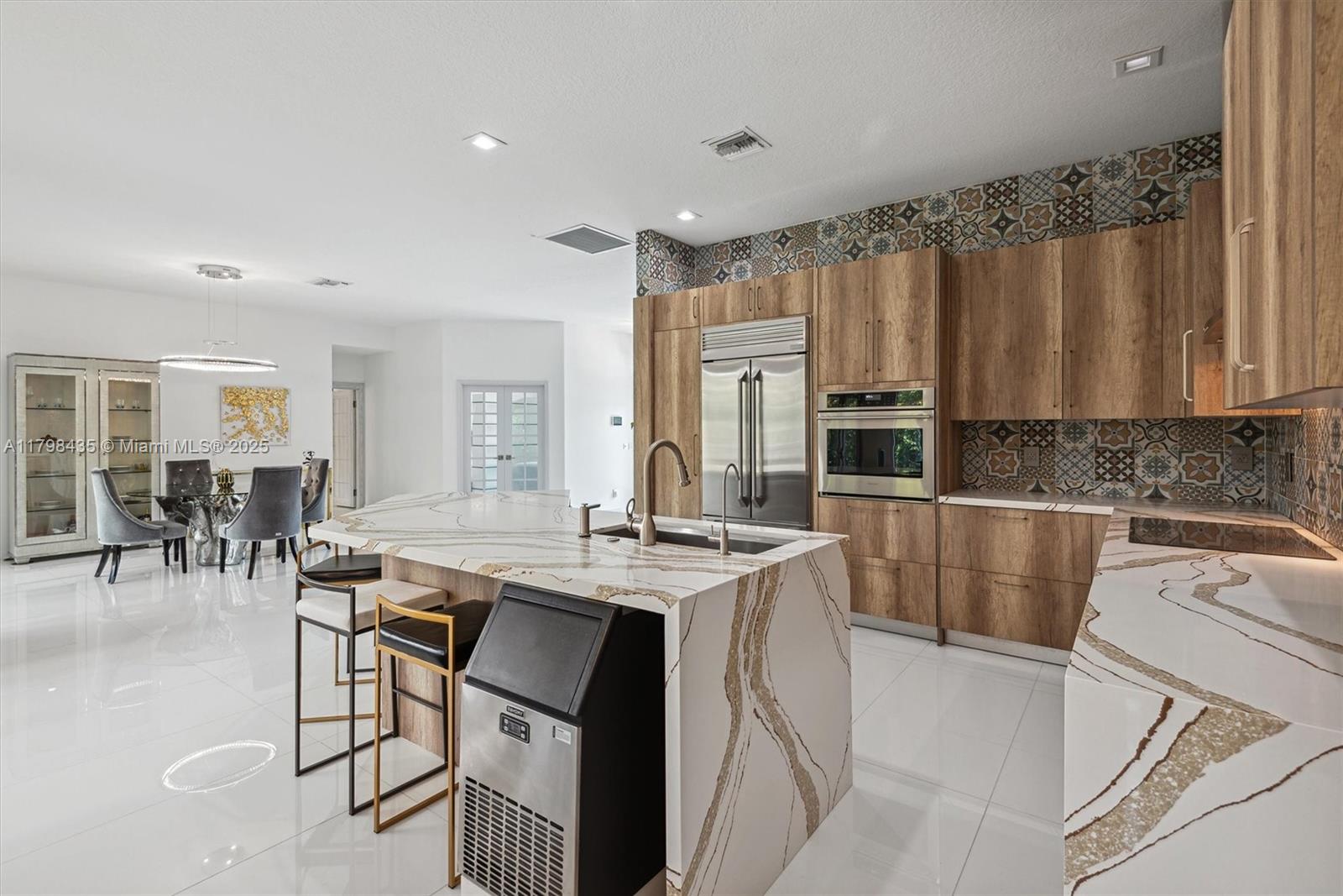 WATERWAY MANOR - Residential Lease