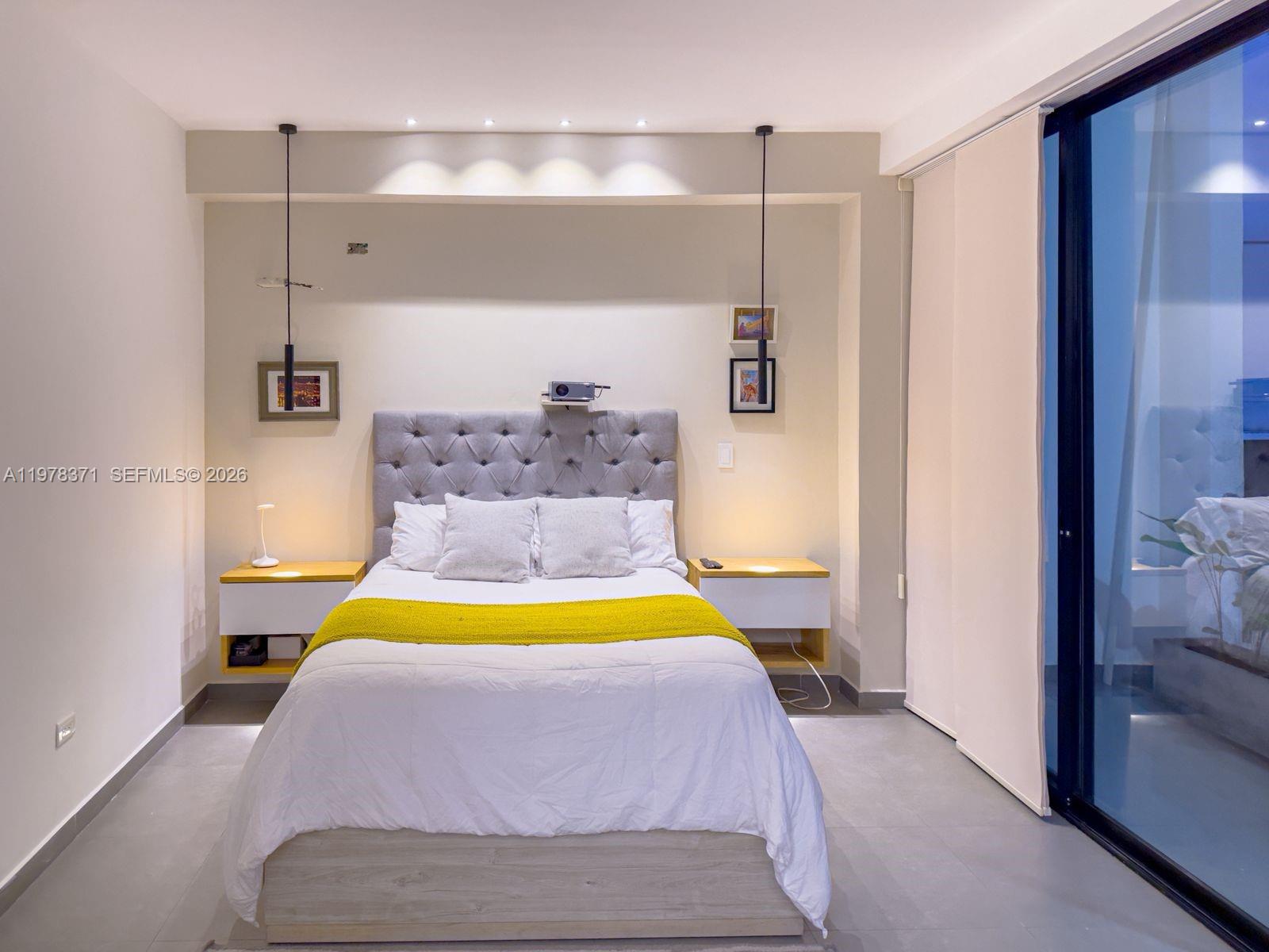 150 Manantial Mercededs