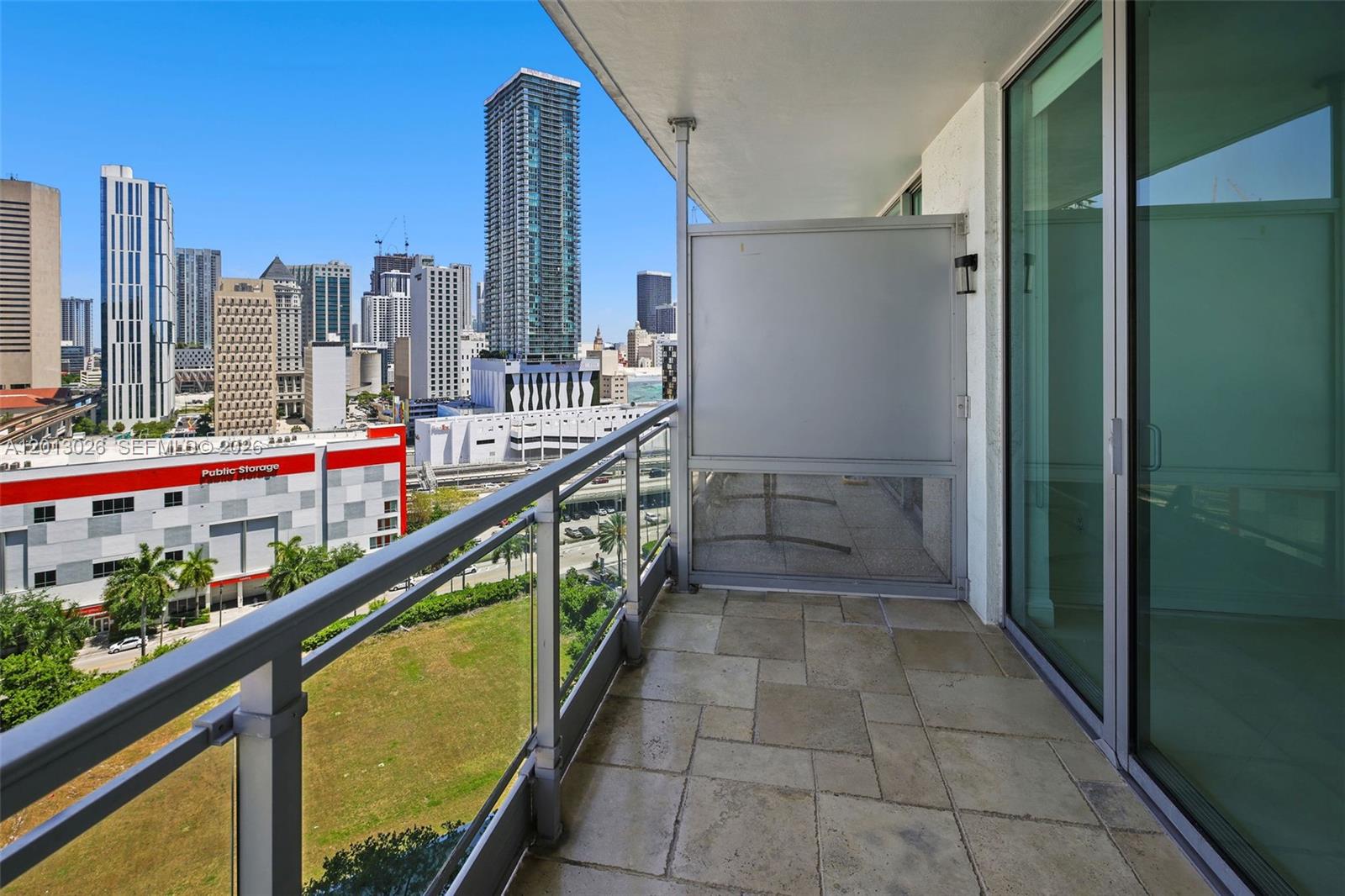 IVY CONDO - Residential