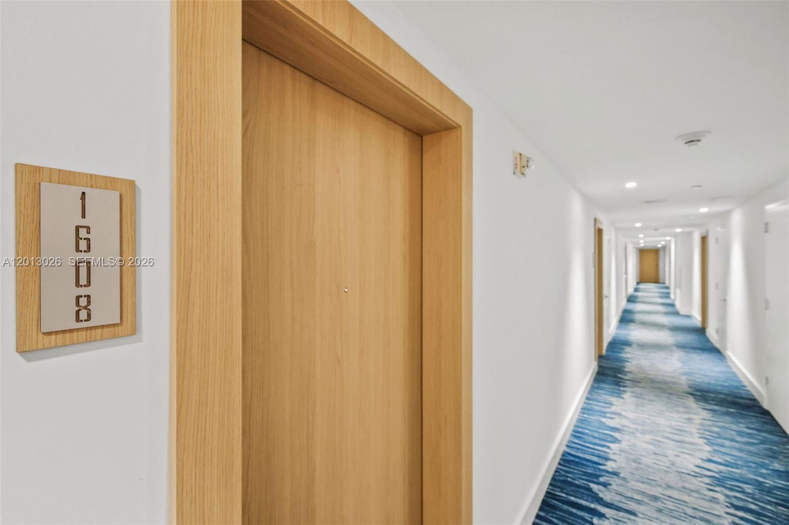 IVY CONDO - Residential