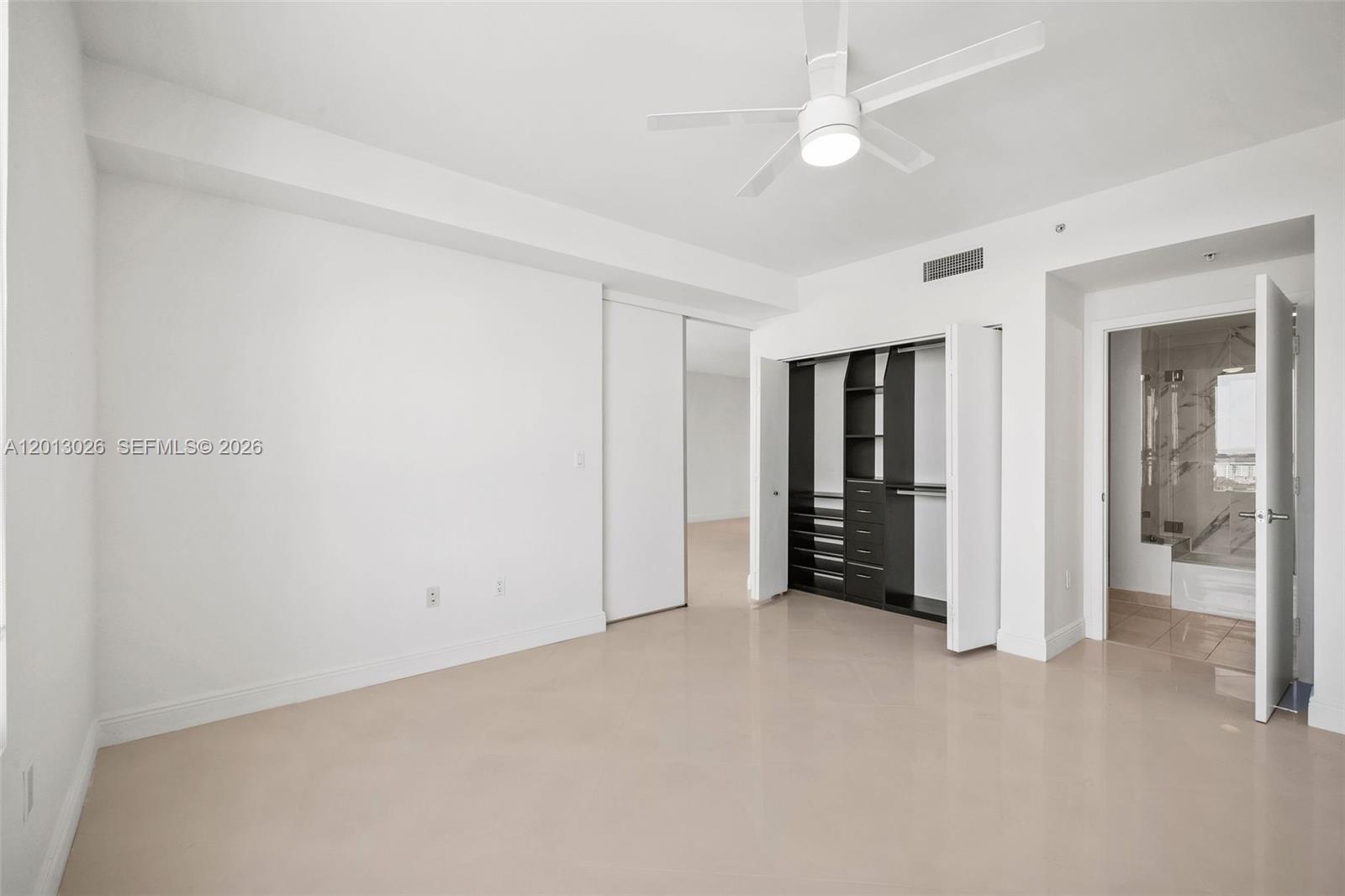 IVY CONDO - Residential