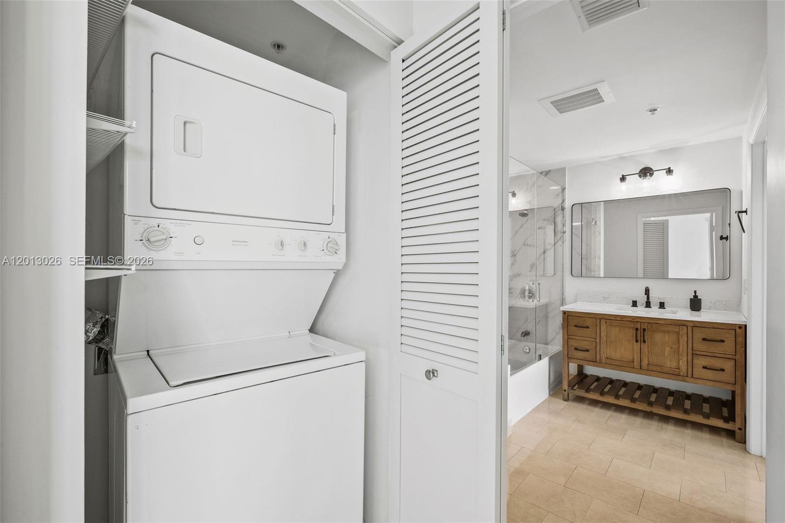 IVY CONDO - Residential