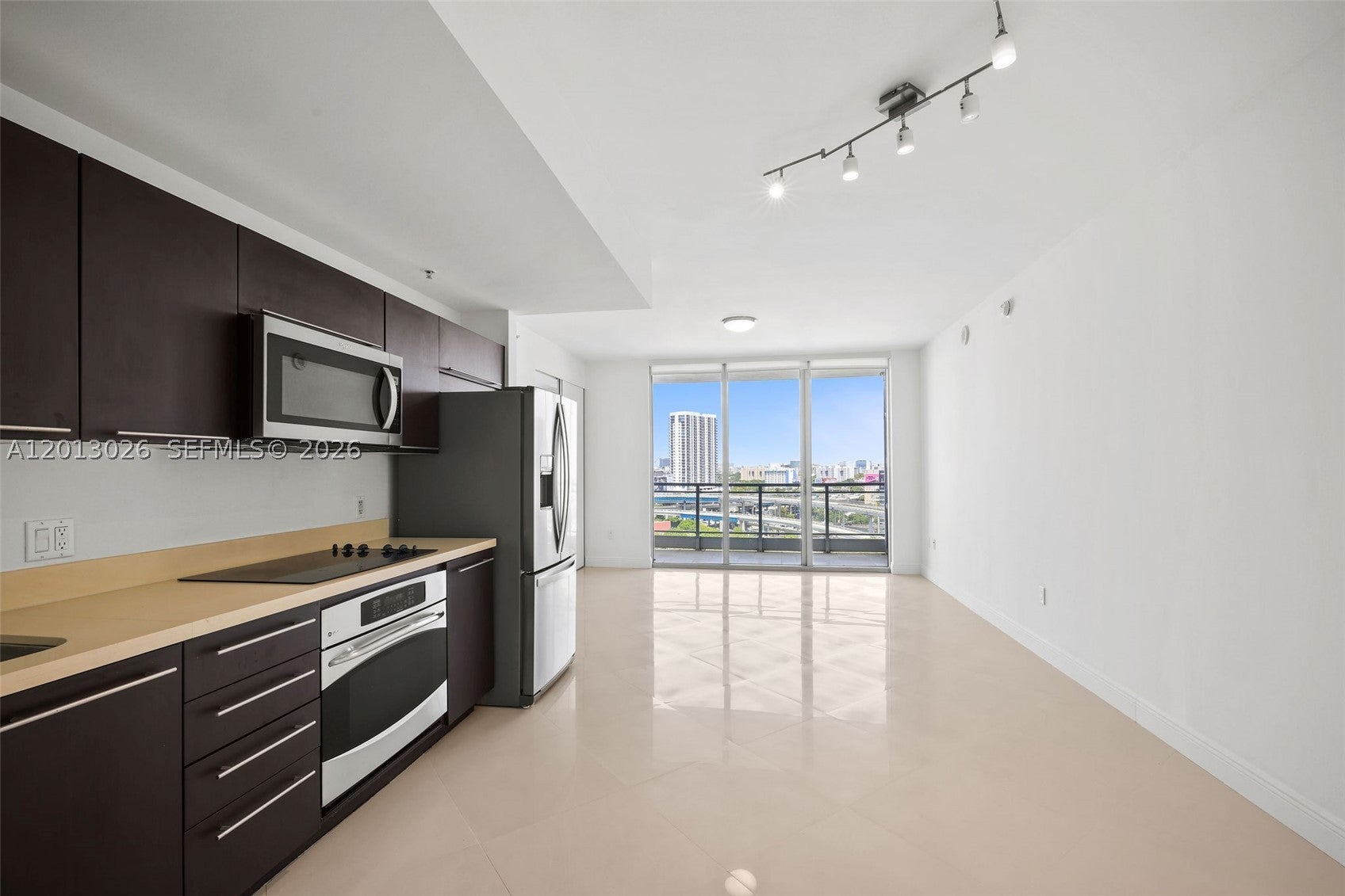 90 SW 3rd St 1608
