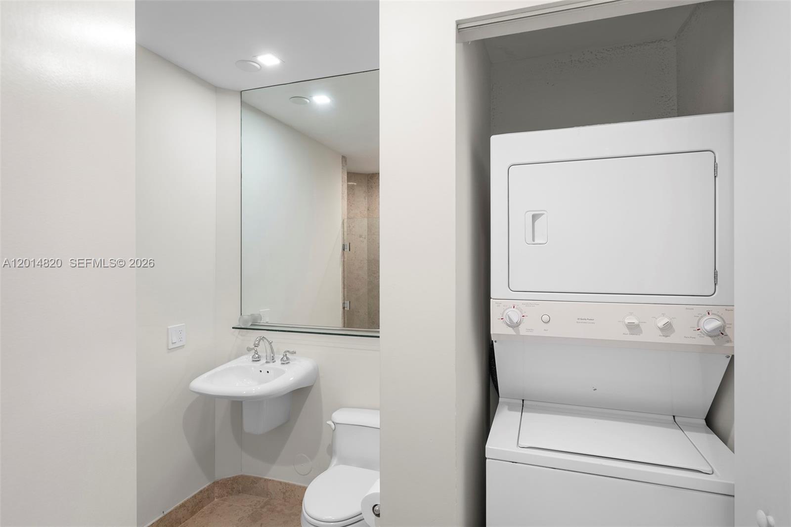 GREEN DIAMOND CONDO - Residential Lease