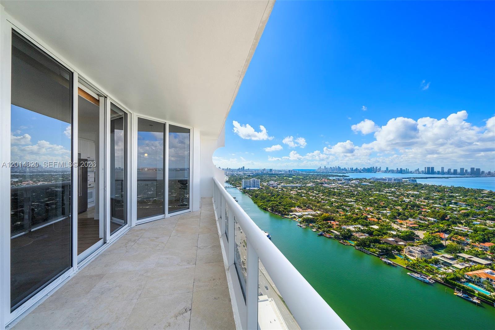 GREEN DIAMOND CONDO - Residential Lease