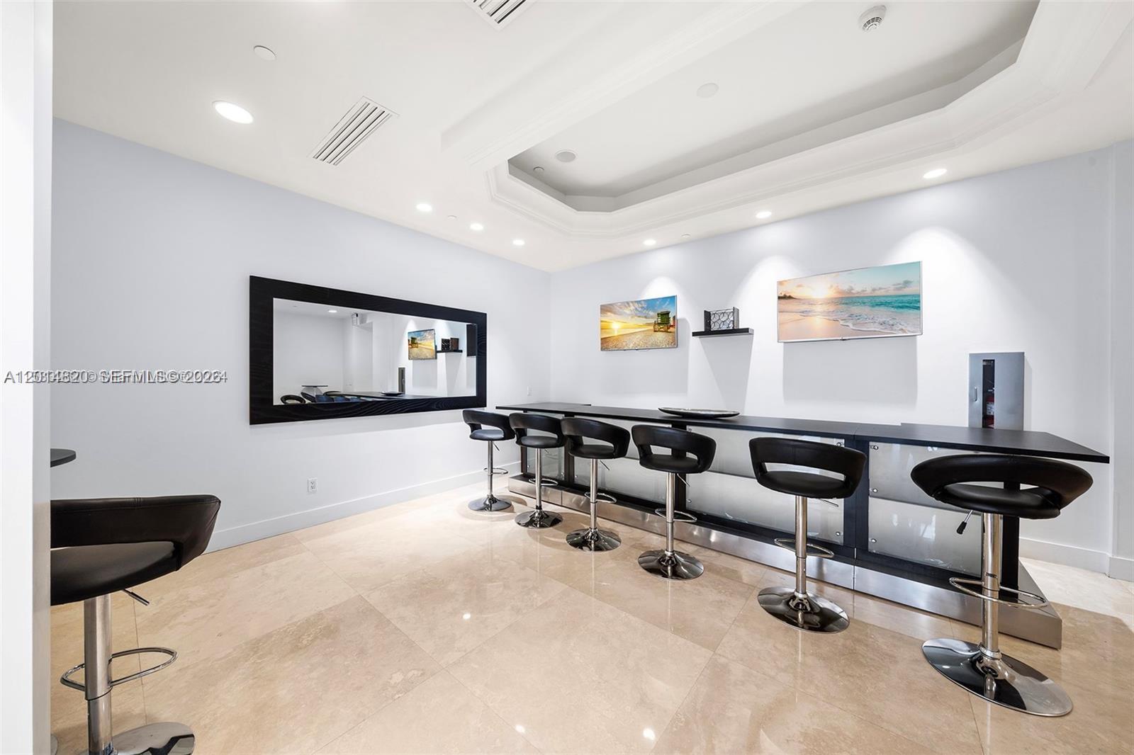 GREEN DIAMOND CONDO - Residential Lease