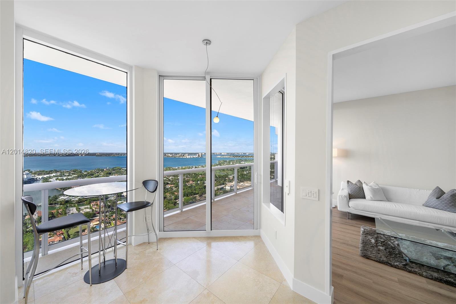 GREEN DIAMOND CONDO - Residential Lease