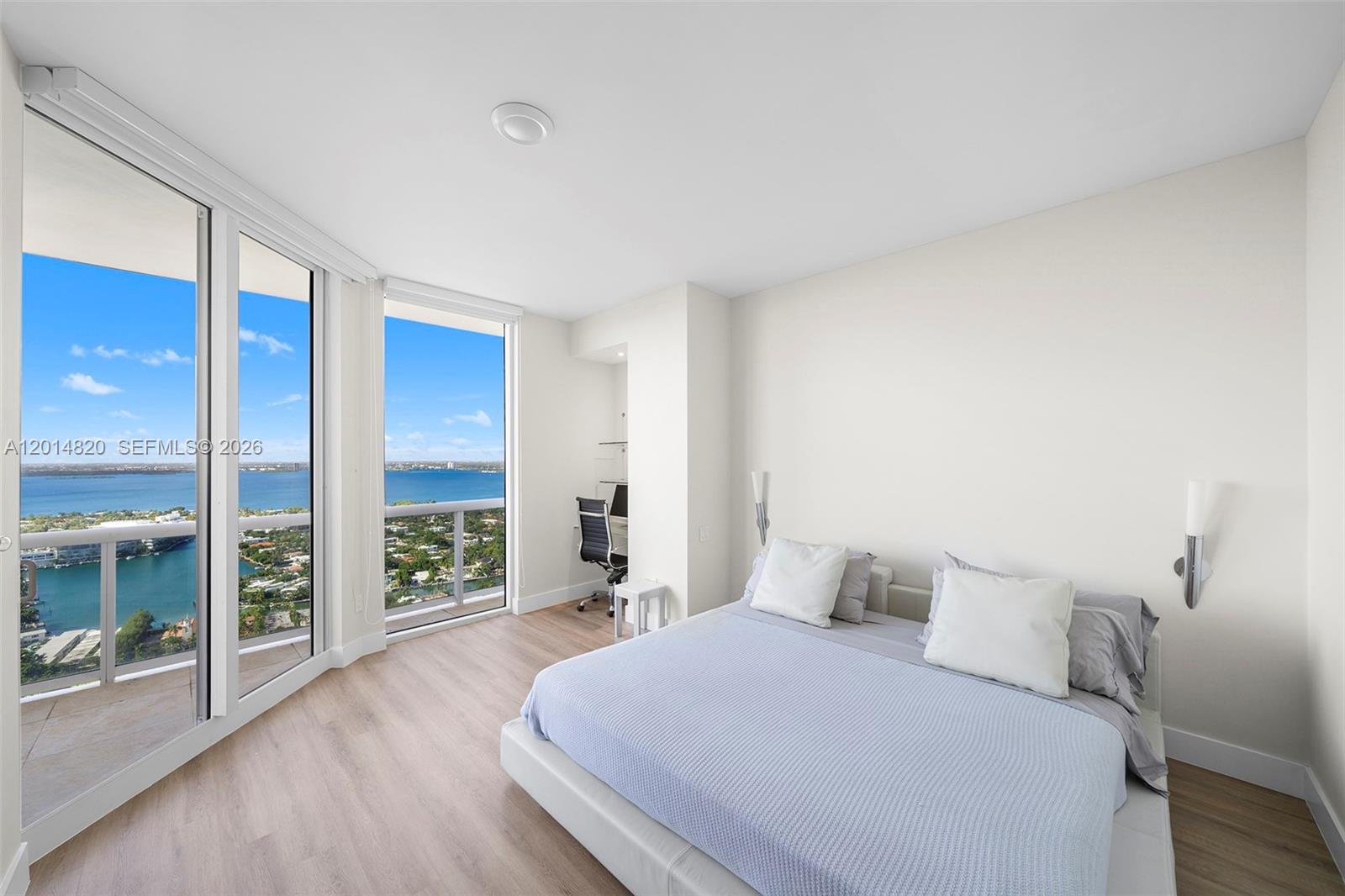 GREEN DIAMOND CONDO - Residential Lease