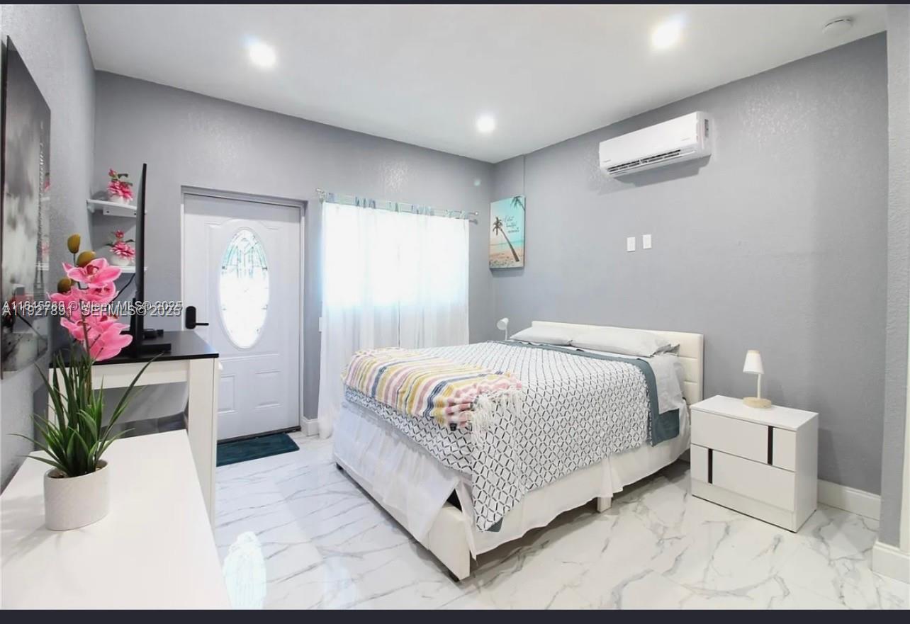 BROWARD MANOR OF HOLLYWOO - Residential