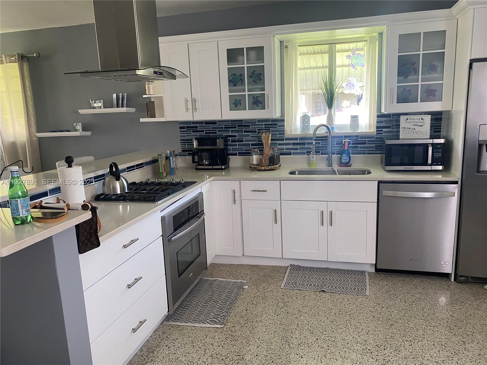 BROWARD MANOR OF HOLLYWOO - Residential