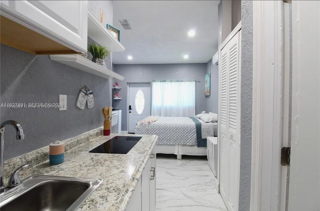 BROWARD MANOR OF HOLLYWOO - Residential