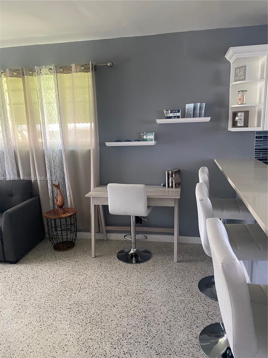 BROWARD MANOR OF HOLLYWOO - Residential