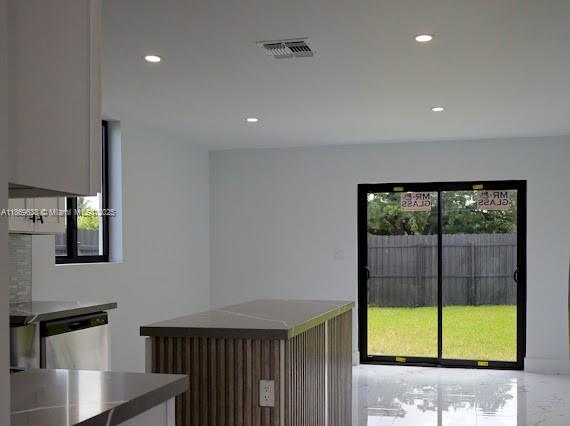 LAURAVILLE GARDENS - Residential