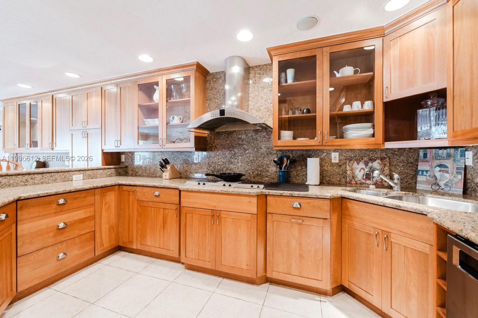 WILLIAMSBURG CONDO - Residential