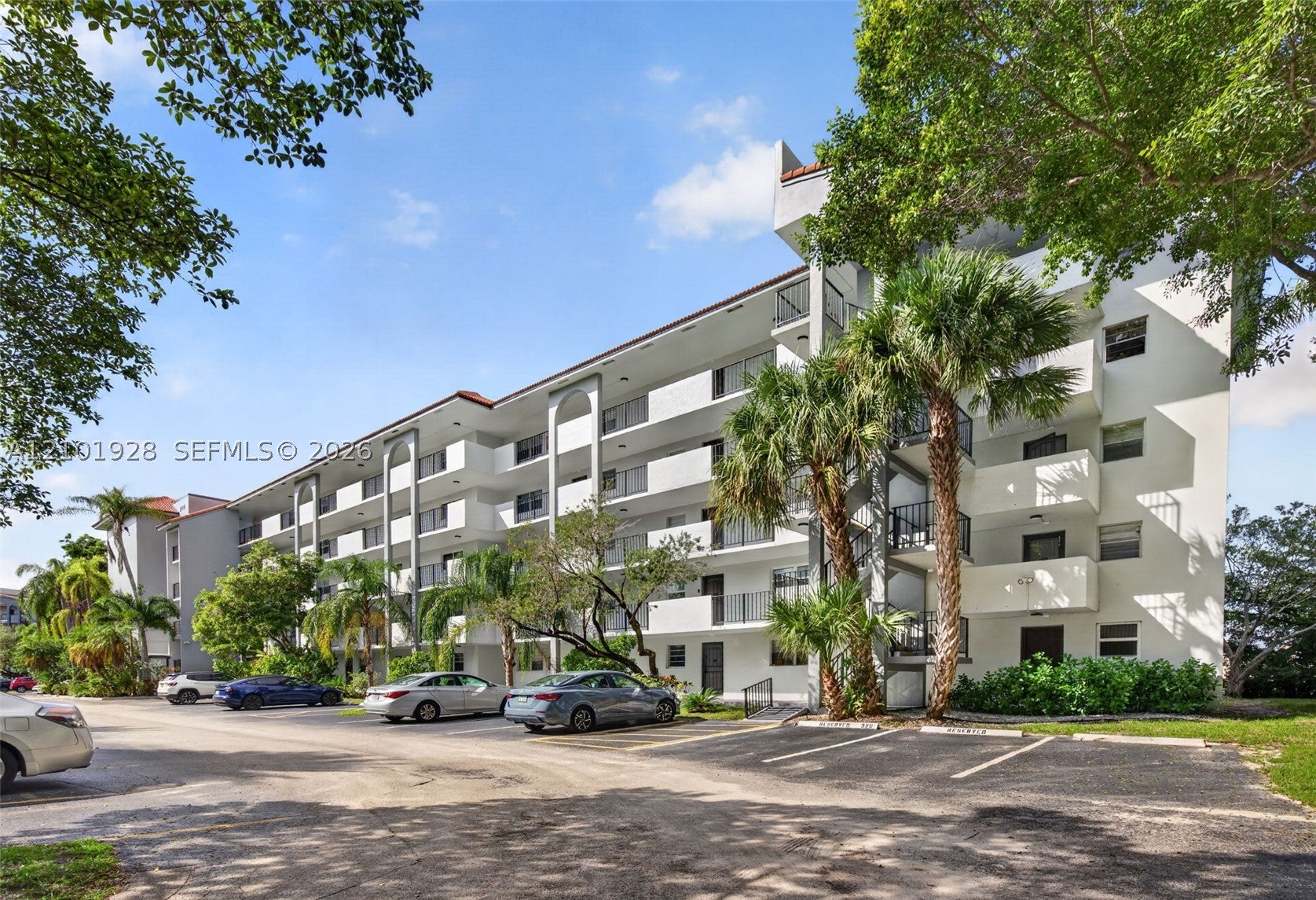 4025 N Nob Hill Rd 107