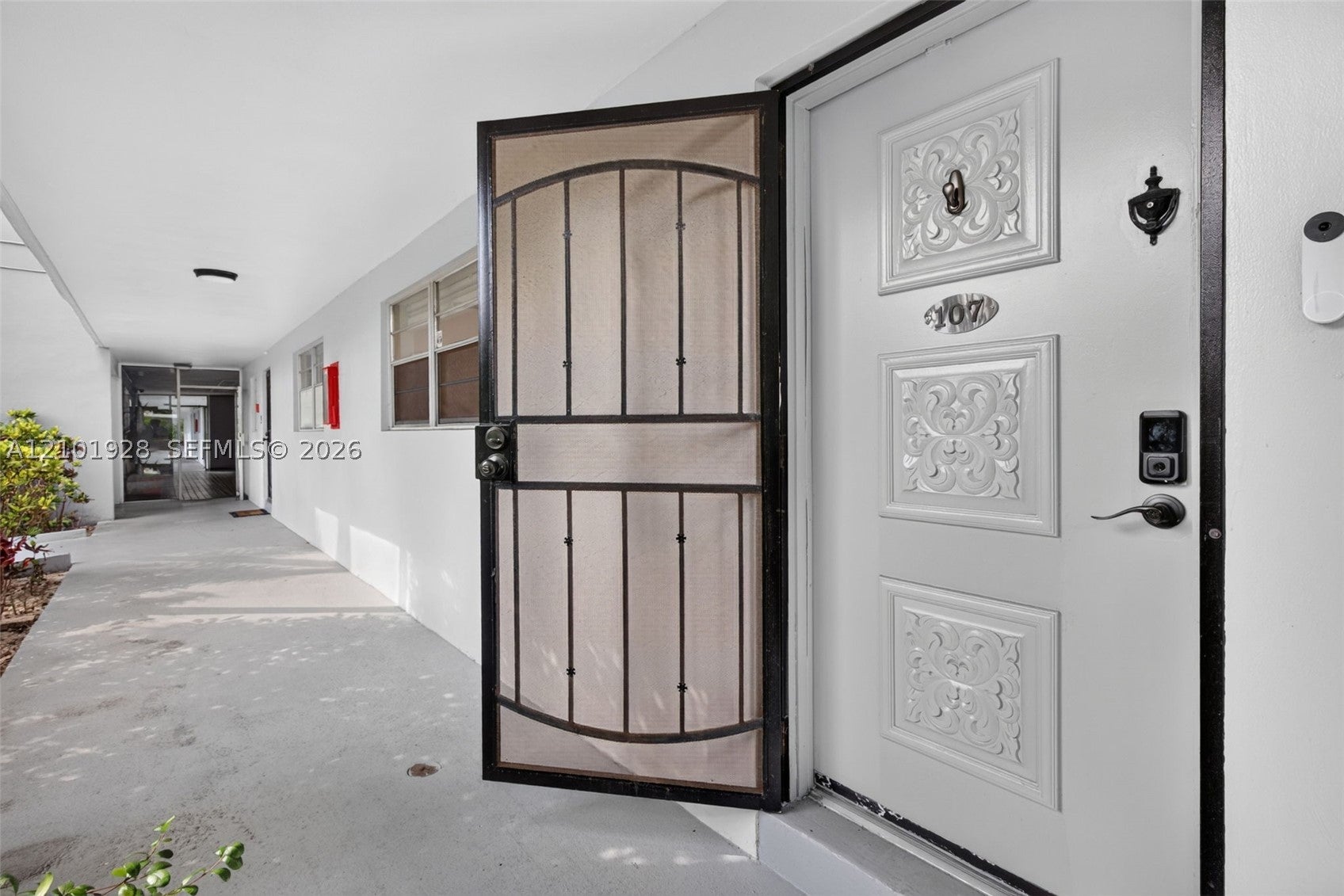 4025 N Nob Hill Rd 107