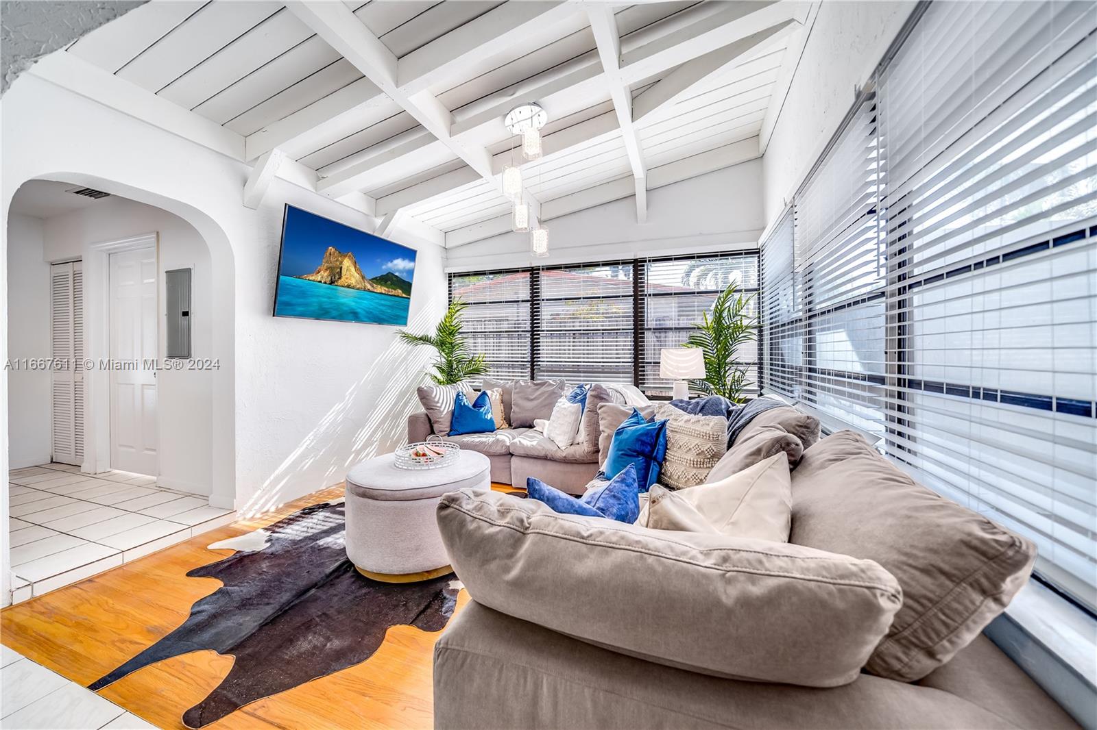 OAKLAND HEIGHTS - Residential
