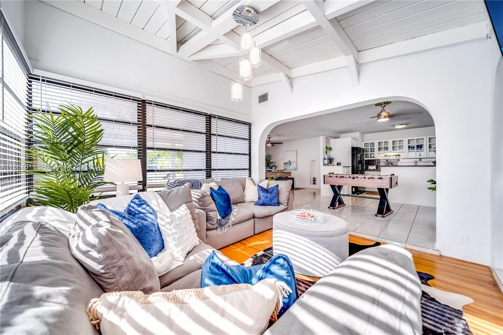 OAKLAND HEIGHTS - Residential