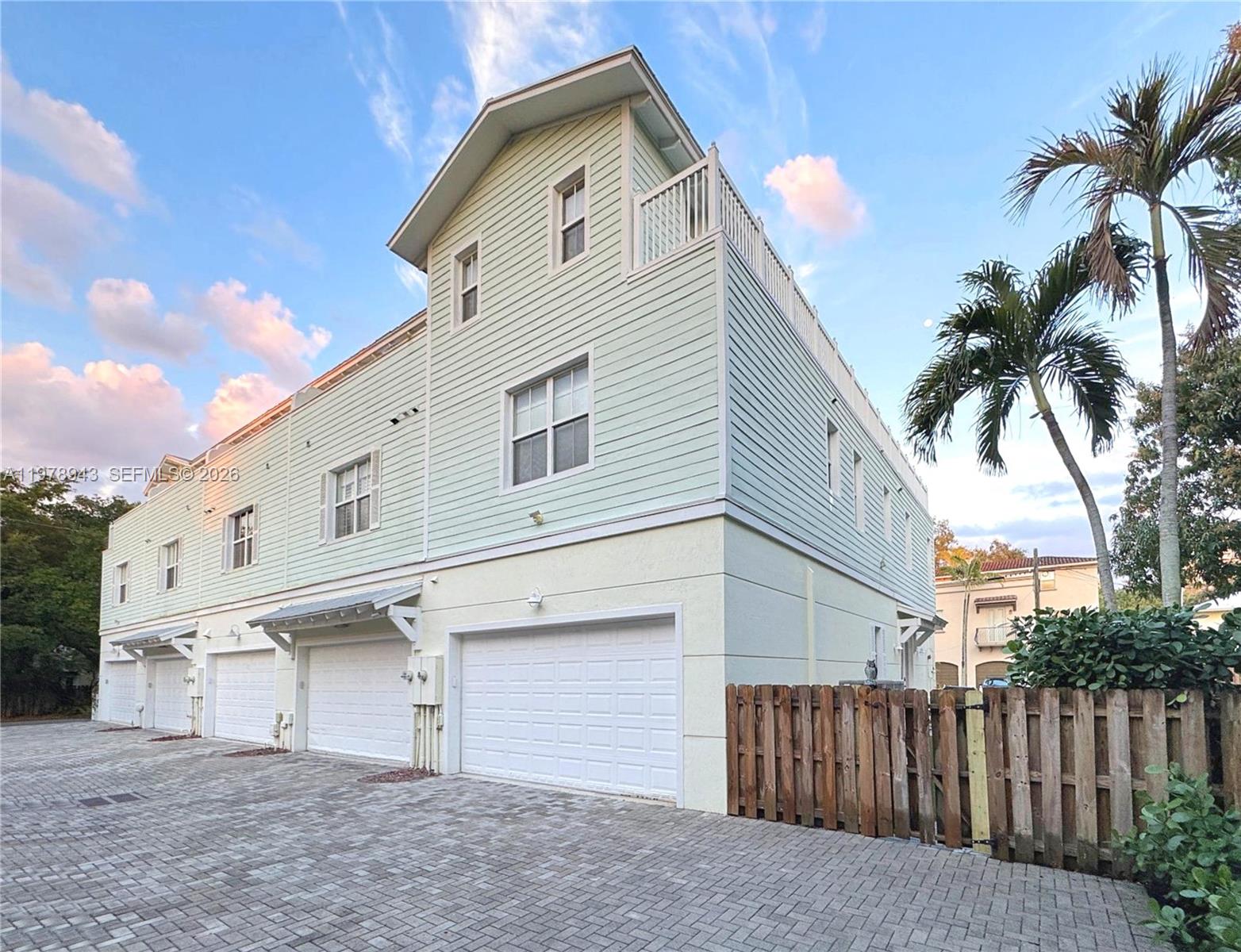 WAVERLY PLACE - Residential