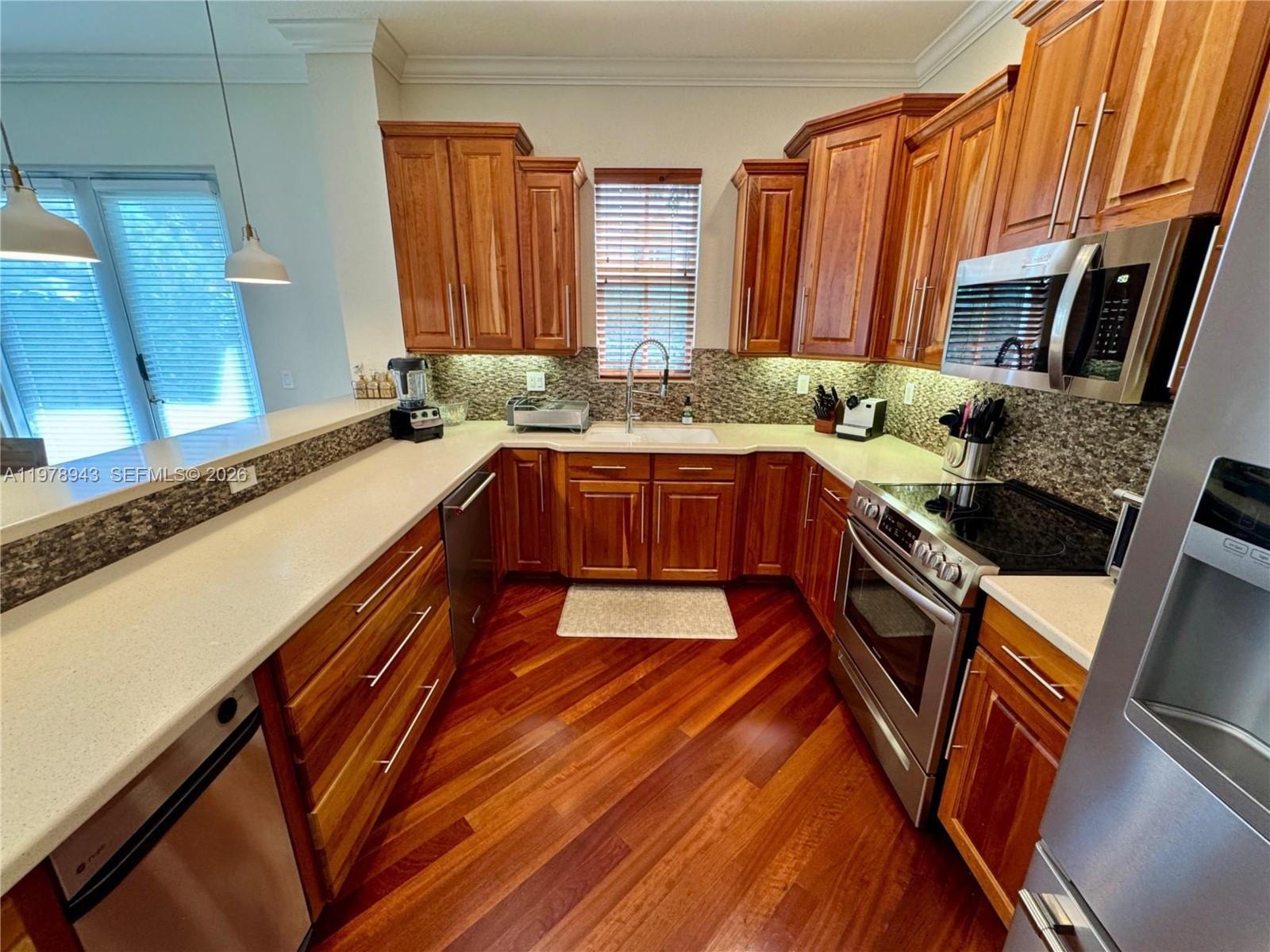 WAVERLY PLACE - Residential