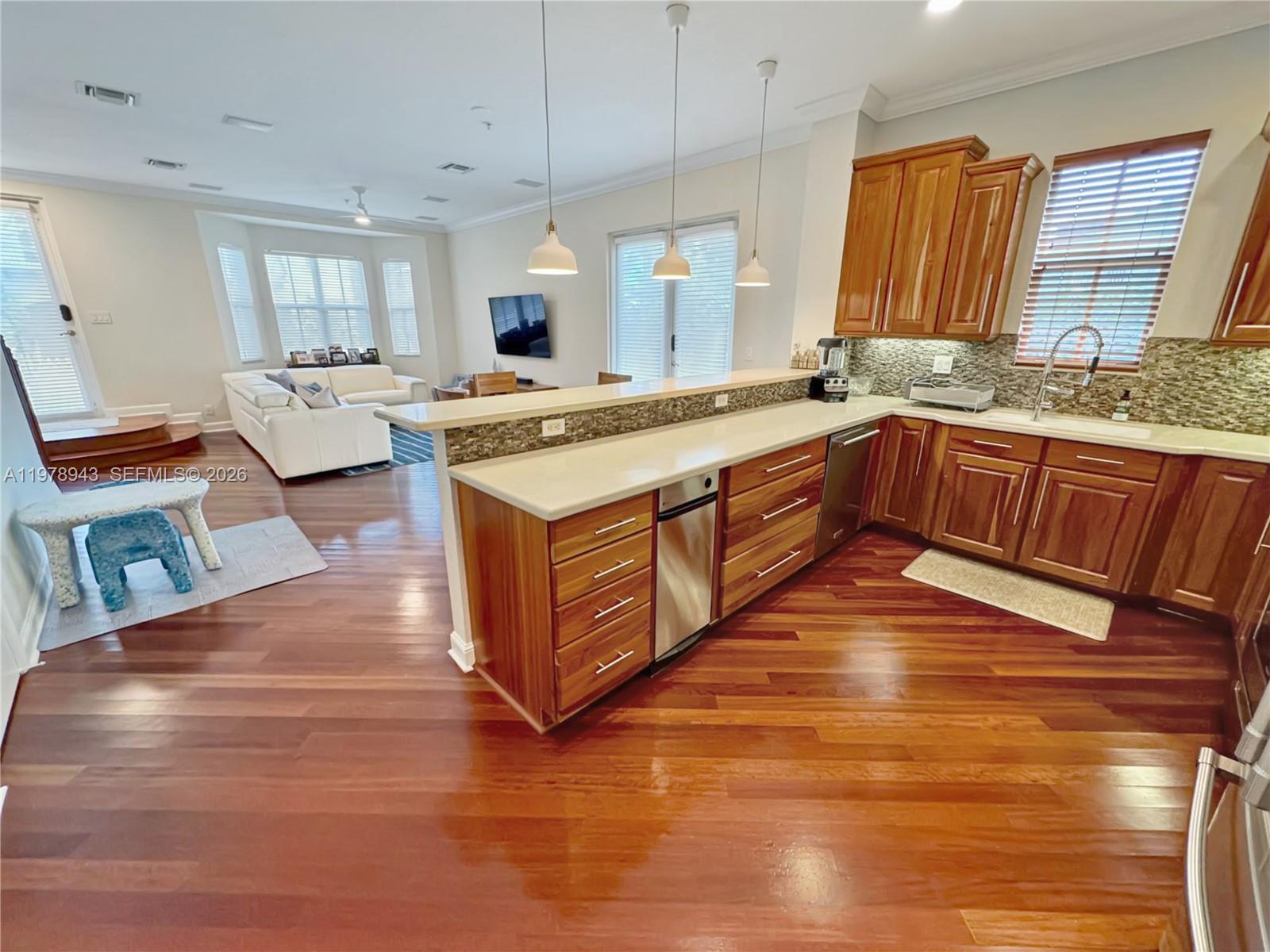 WAVERLY PLACE - Residential