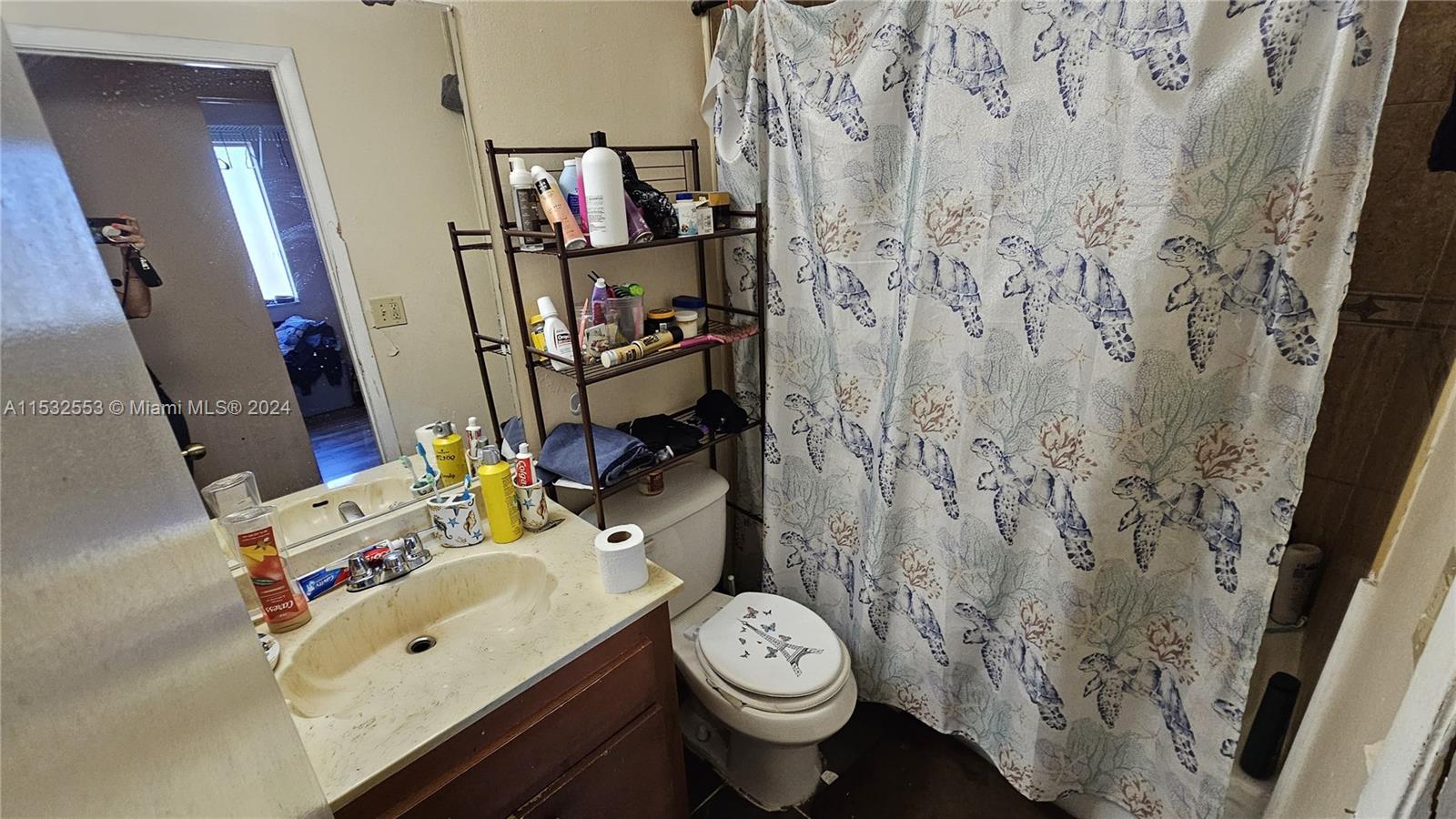 HABITAT II CONDO - Residential