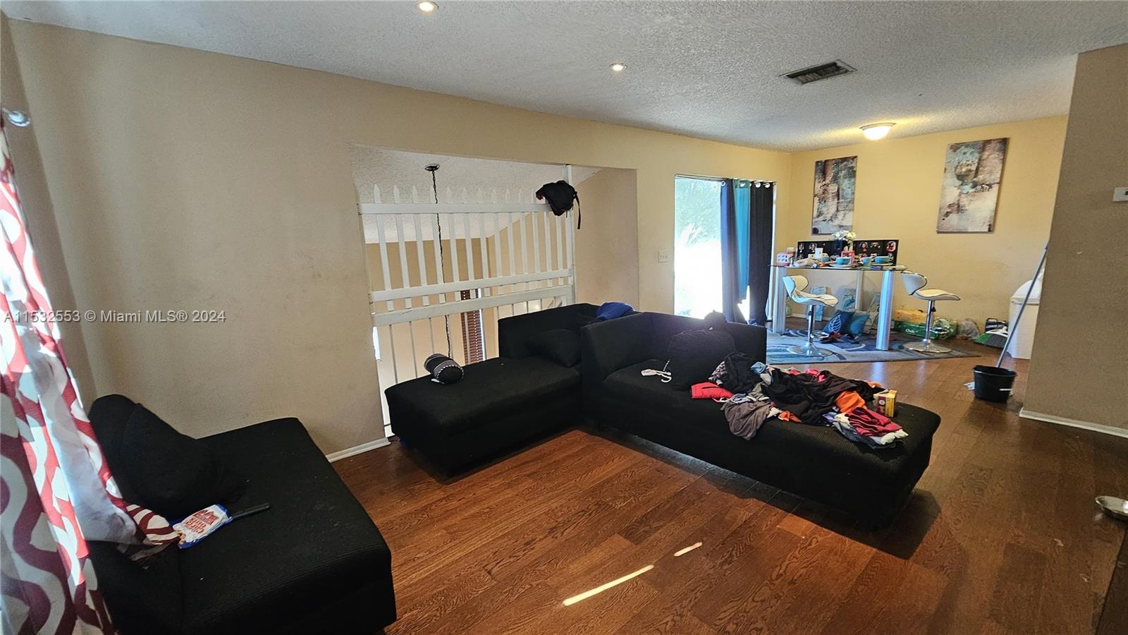 HABITAT II CONDO - Residential