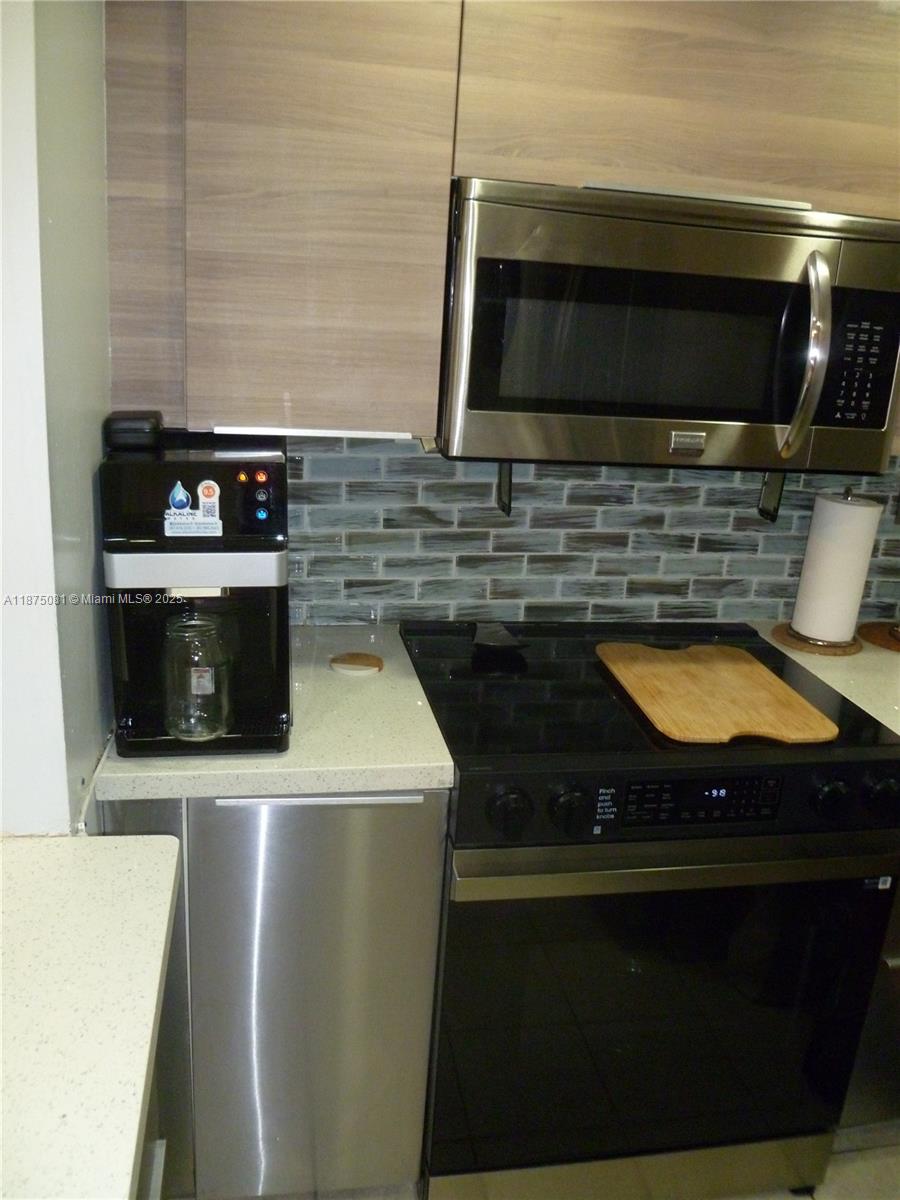 BRICKELL KEY II CONDO - Residential