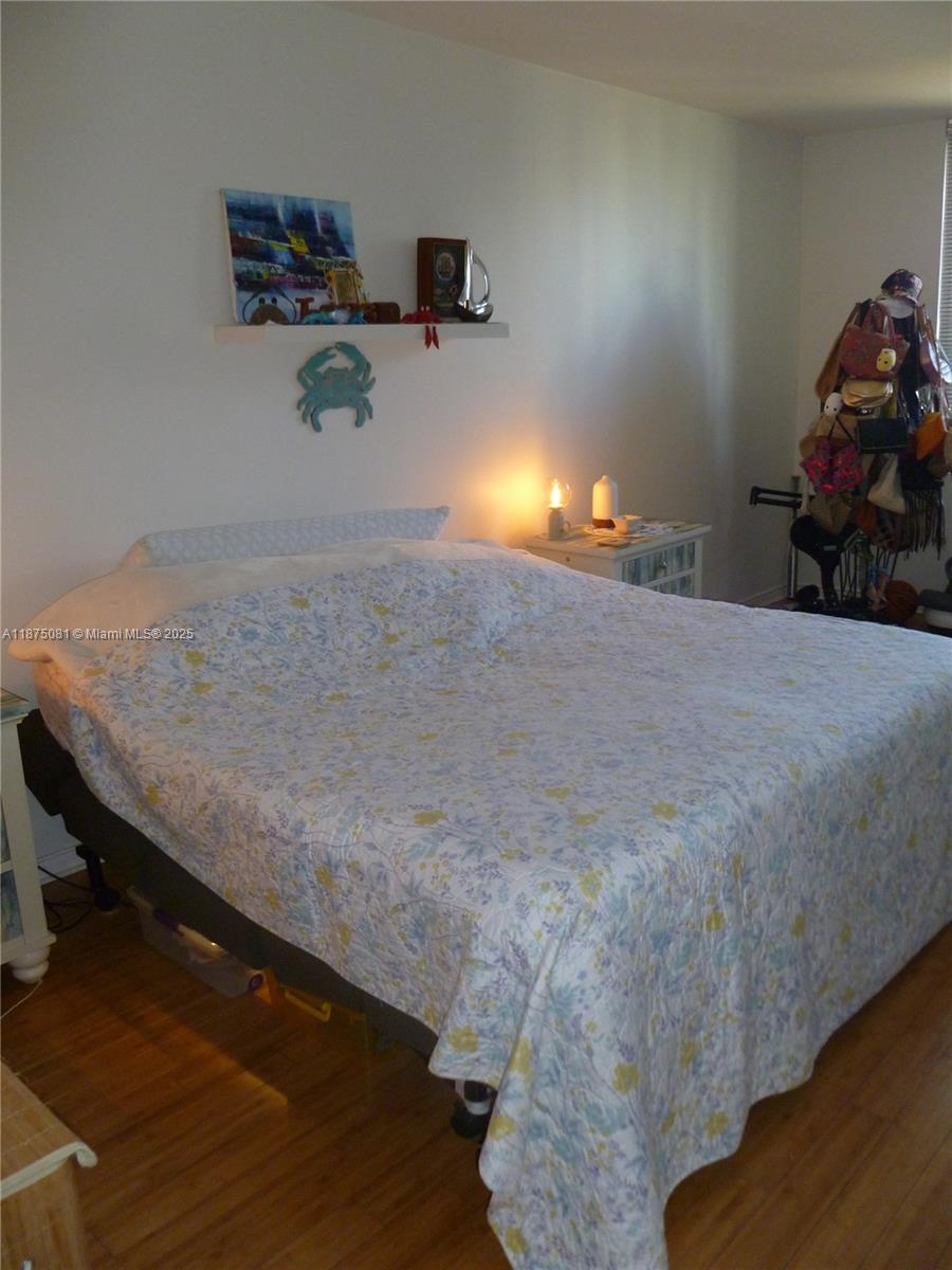 BRICKELL KEY II CONDO - Residential