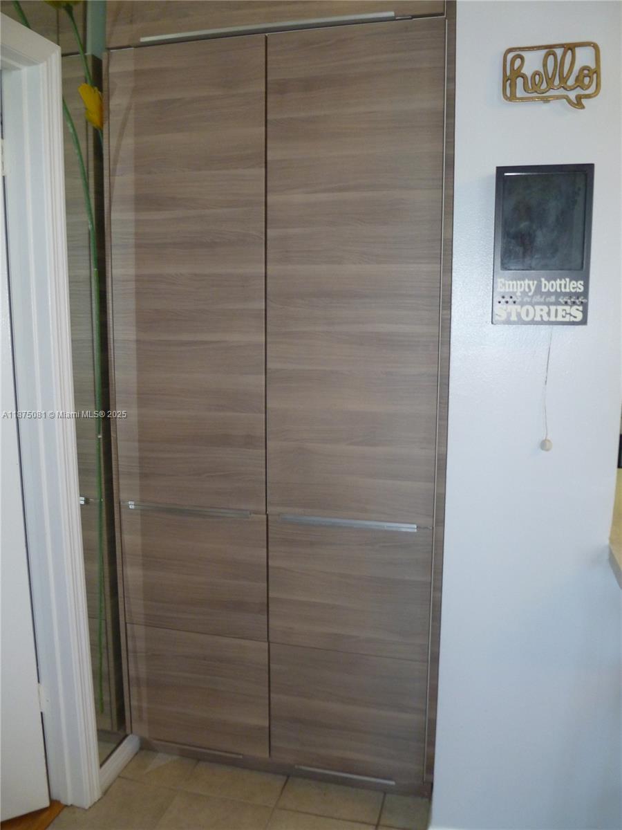 BRICKELL KEY II CONDO - Residential