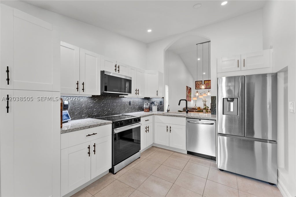 Photo of 3218 S Carambola Cir S, Coconut Creek, FL 33066 (MLS # A12038505)