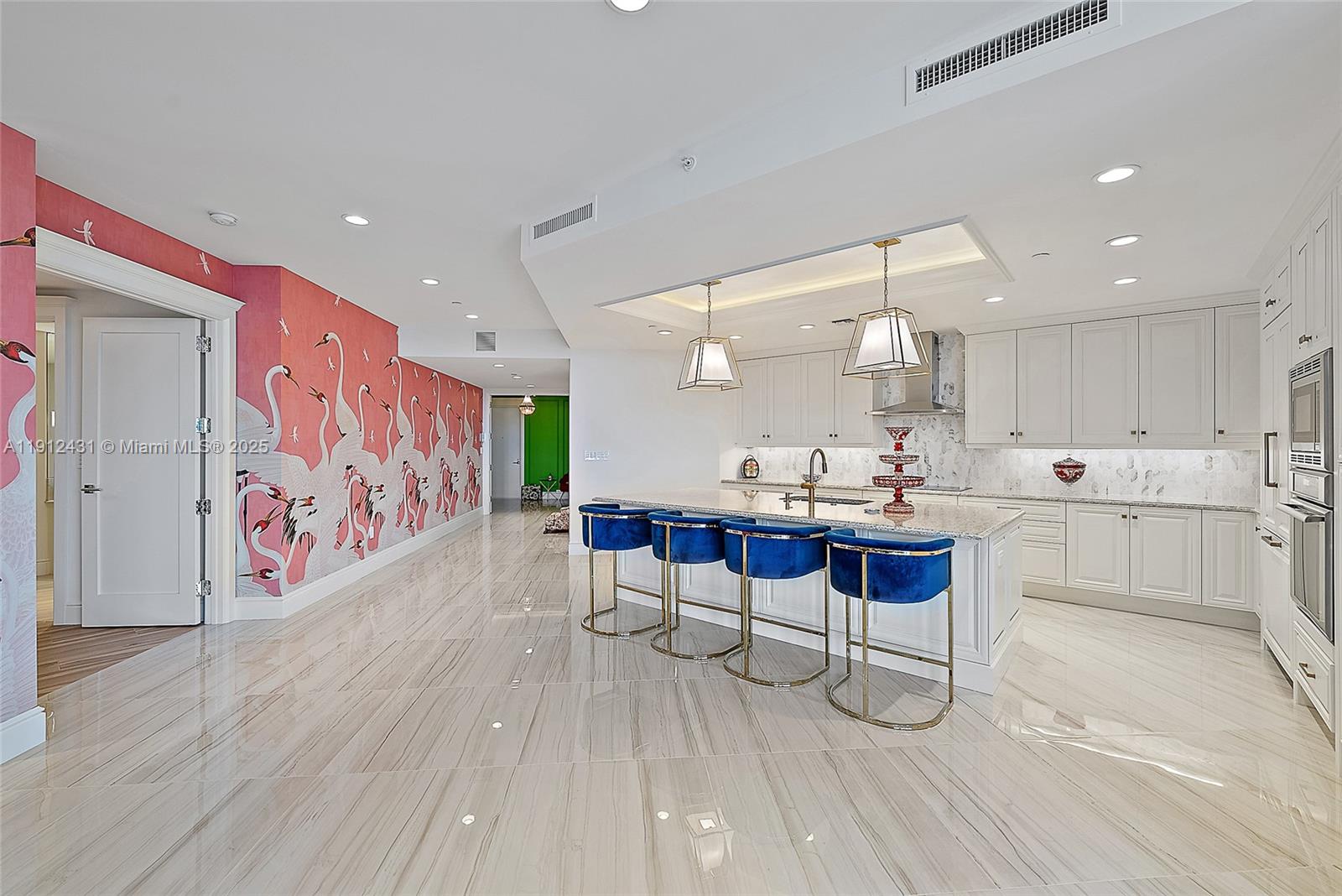 2720 Donald Ross Rd 503, Palm Beach Gardens, FL, 33410/$4,950,000 4 2720 Donald Ross Rd 503