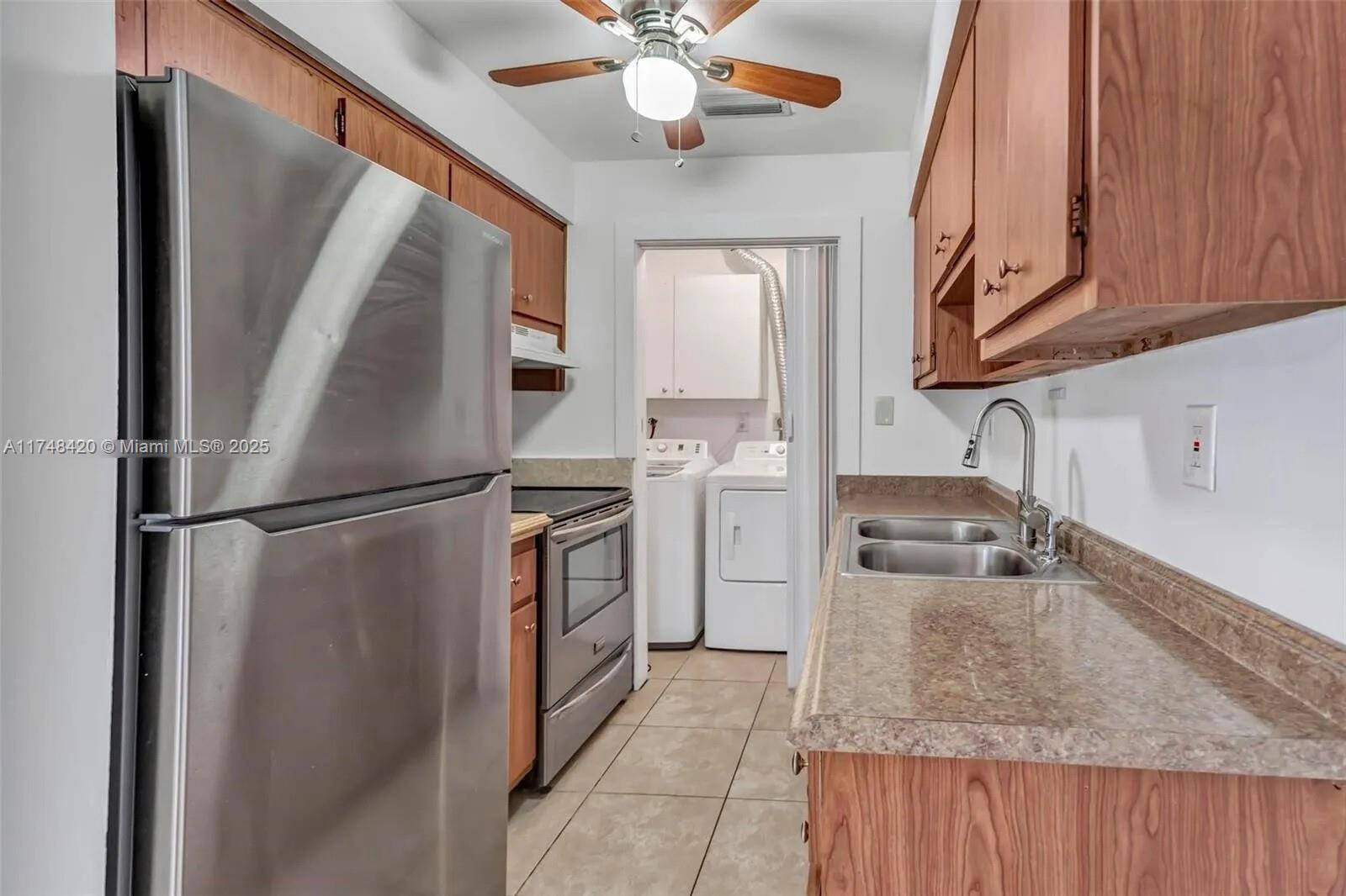 ISLAND VIEW - Residential Lease