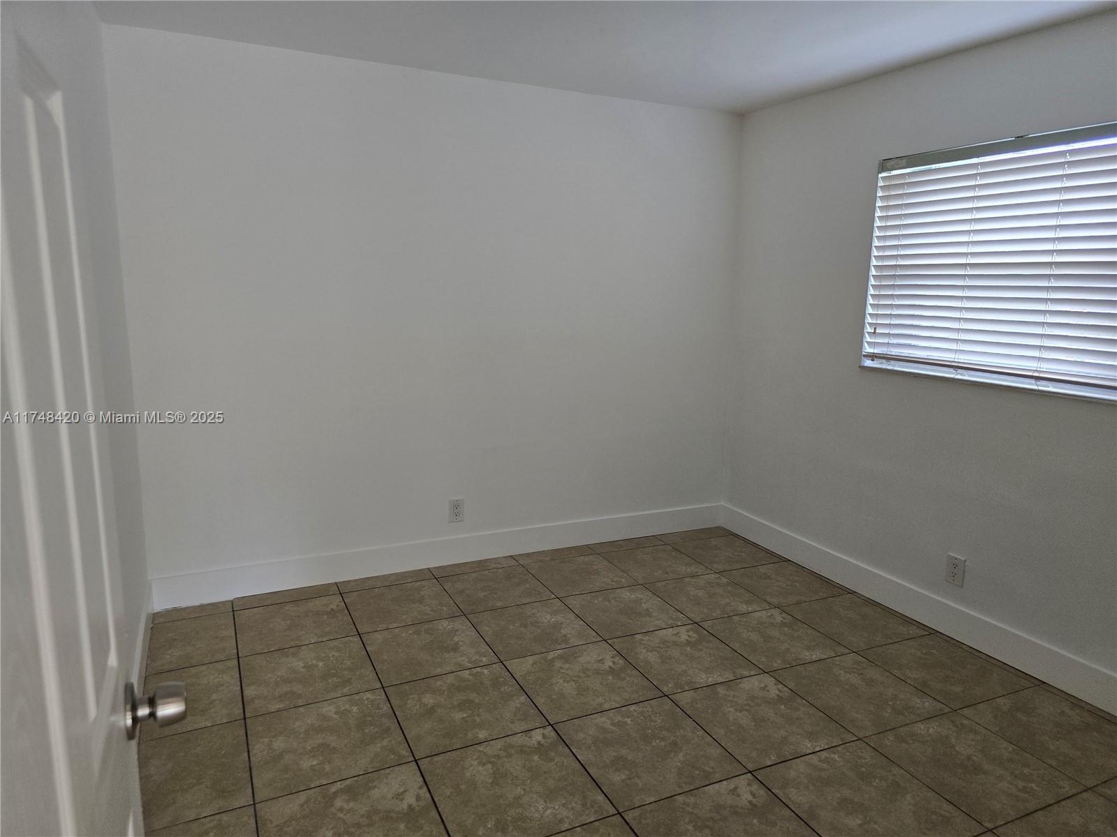ISLAND VIEW - Residential Lease
