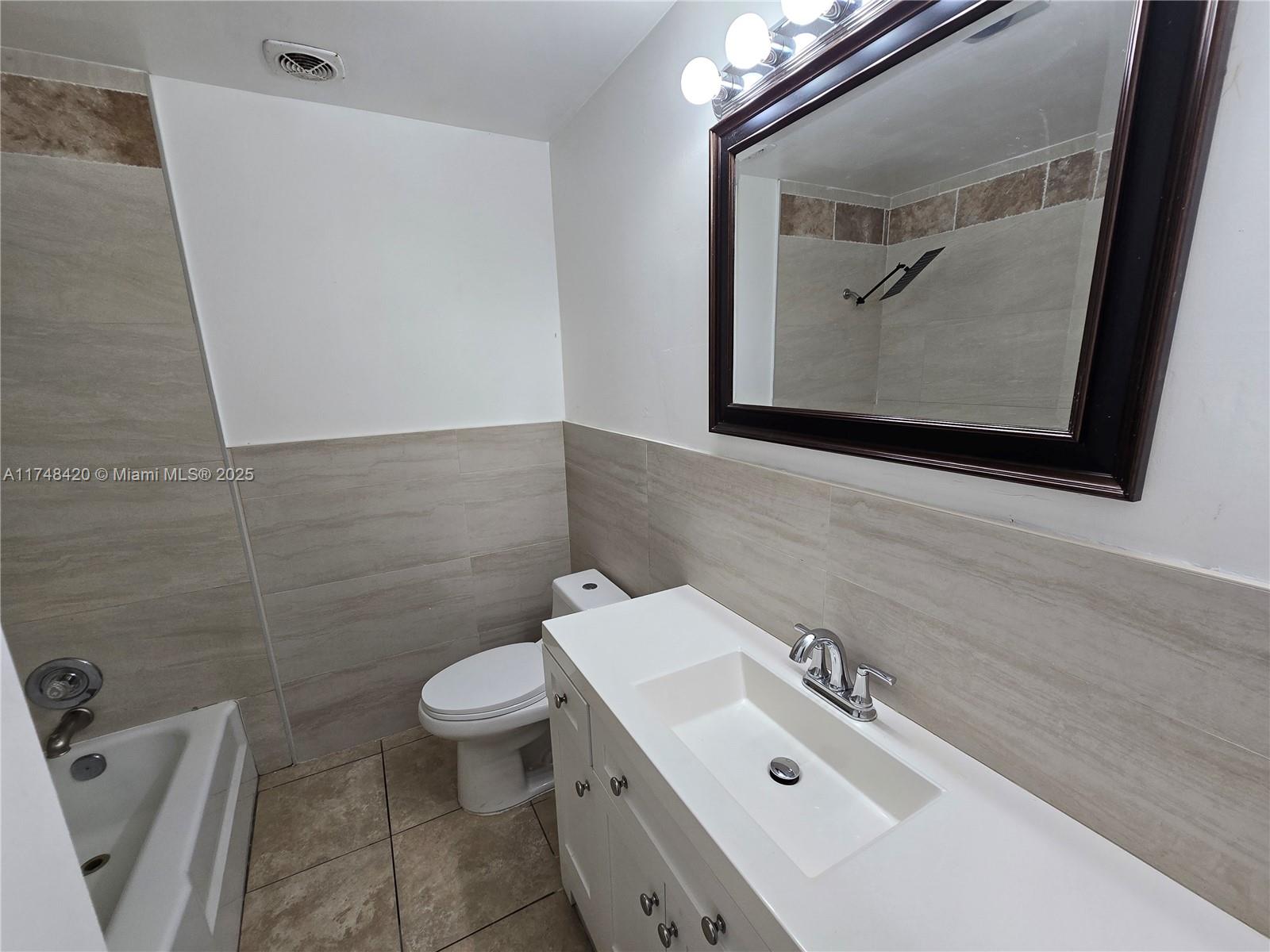 ISLAND VIEW - Residential Lease