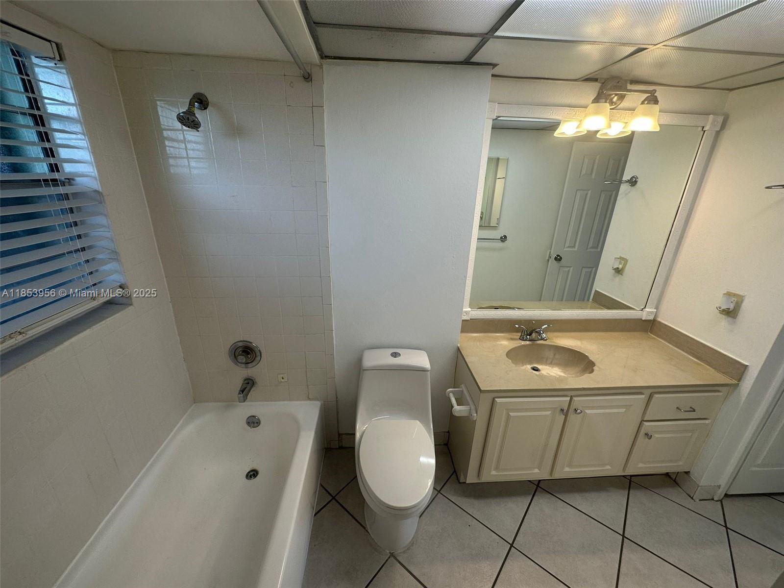 JAMESTOWN CONDO - Residential