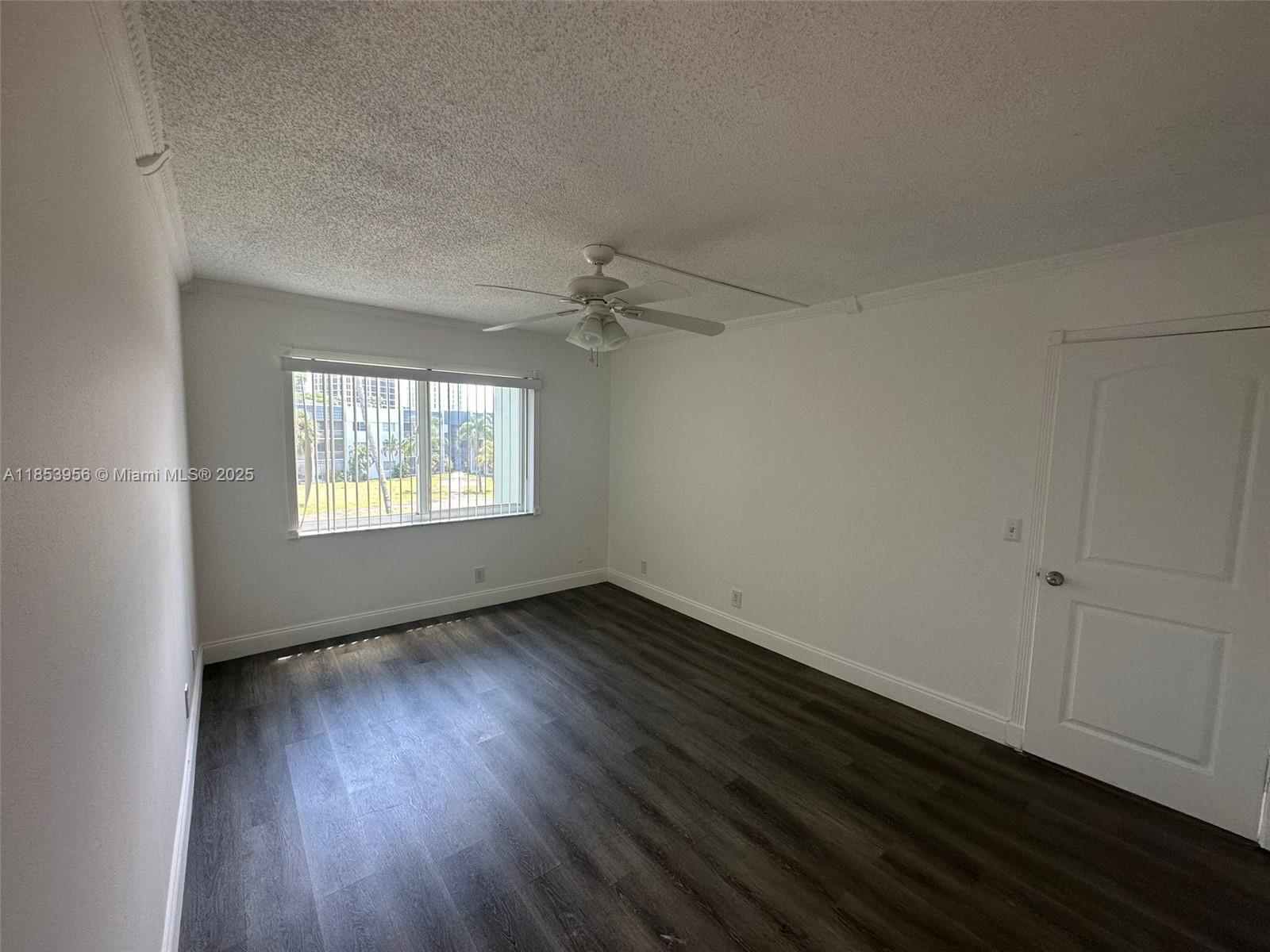 JAMESTOWN CONDO - Residential