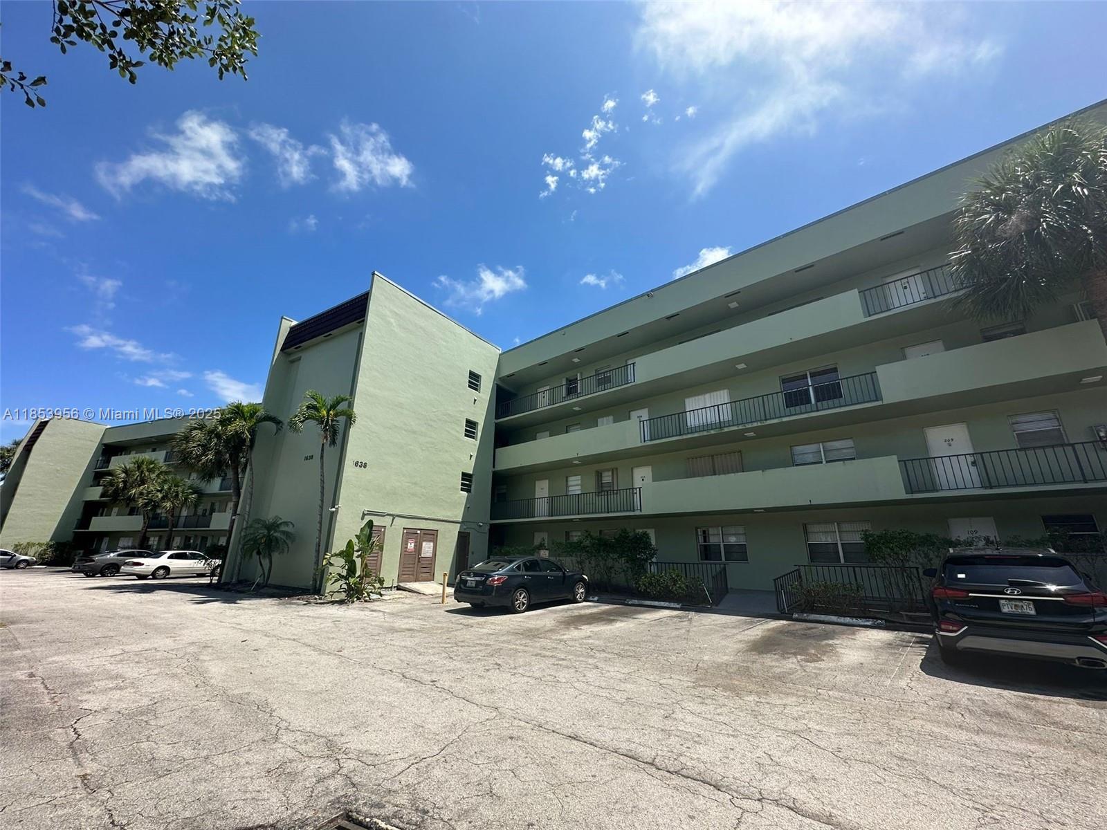 JAMESTOWN CONDO - Residential