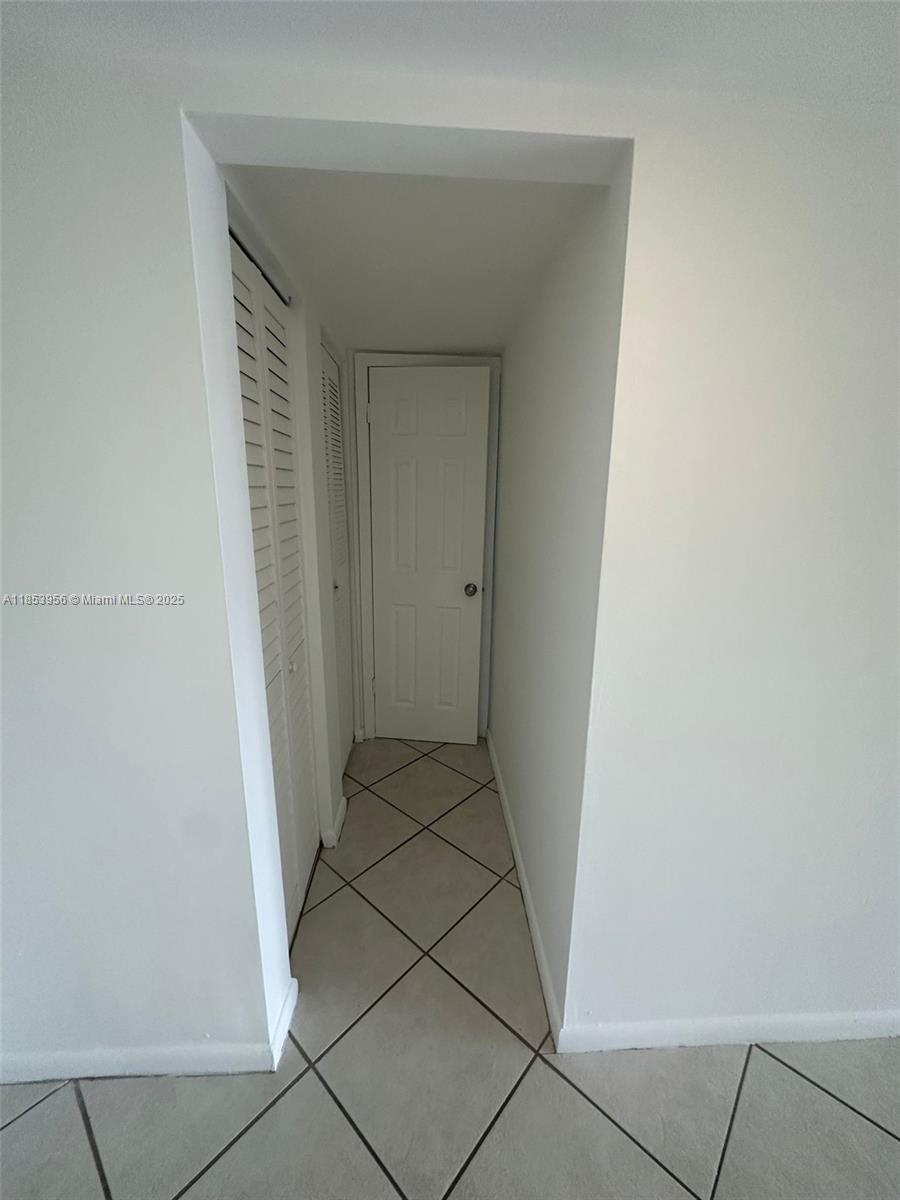JAMESTOWN CONDO - Residential