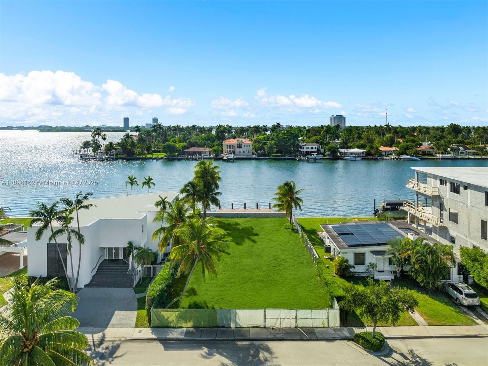 TREASURE ISLAND - Land