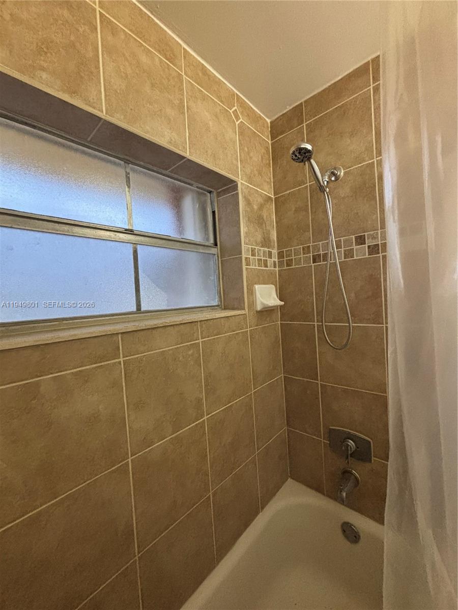 CENTRE COURT CONDO - Residential