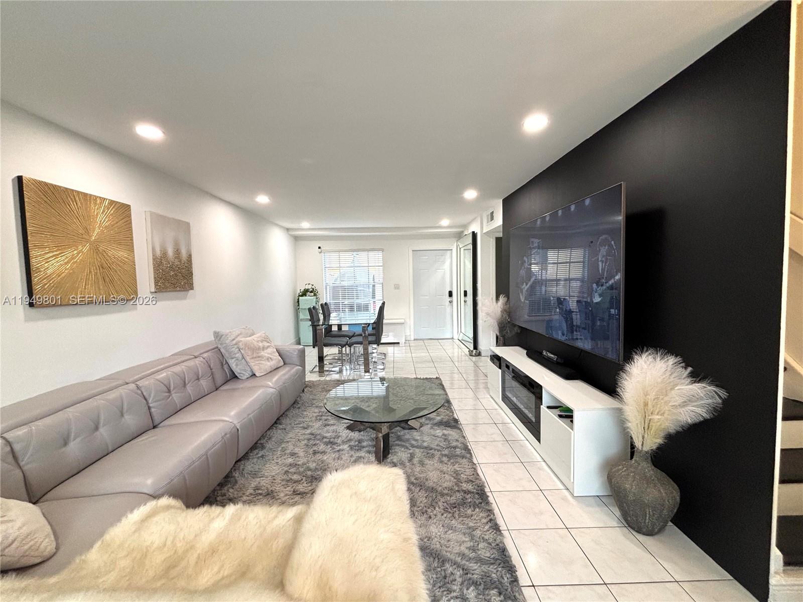 CENTRE COURT CONDO - Residential